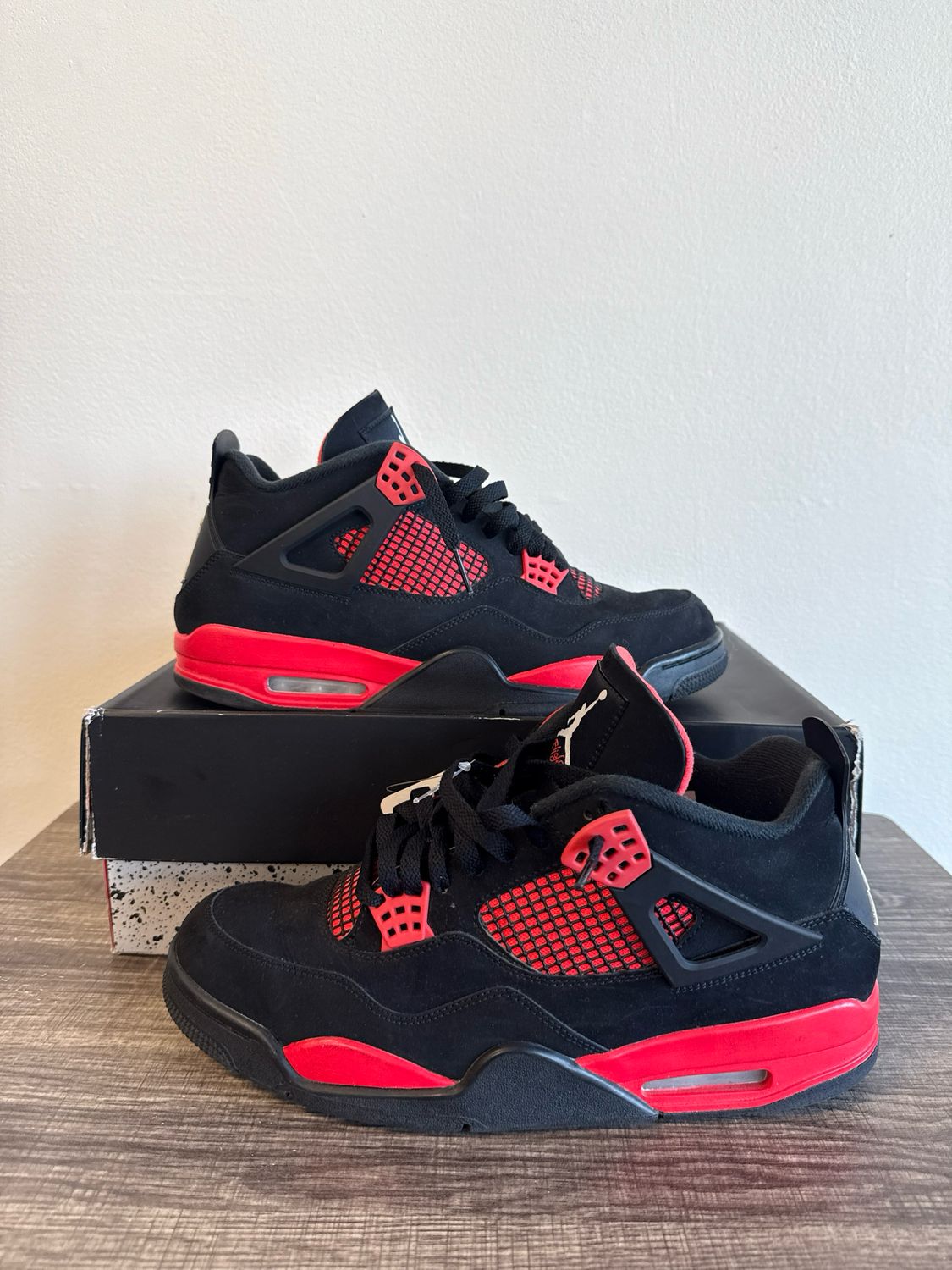 Jordan Retro 4 Lightning Sz 12