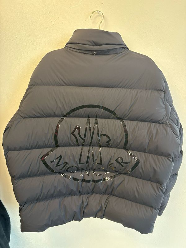 Moncler Black Puffer Coat( Logo Back)