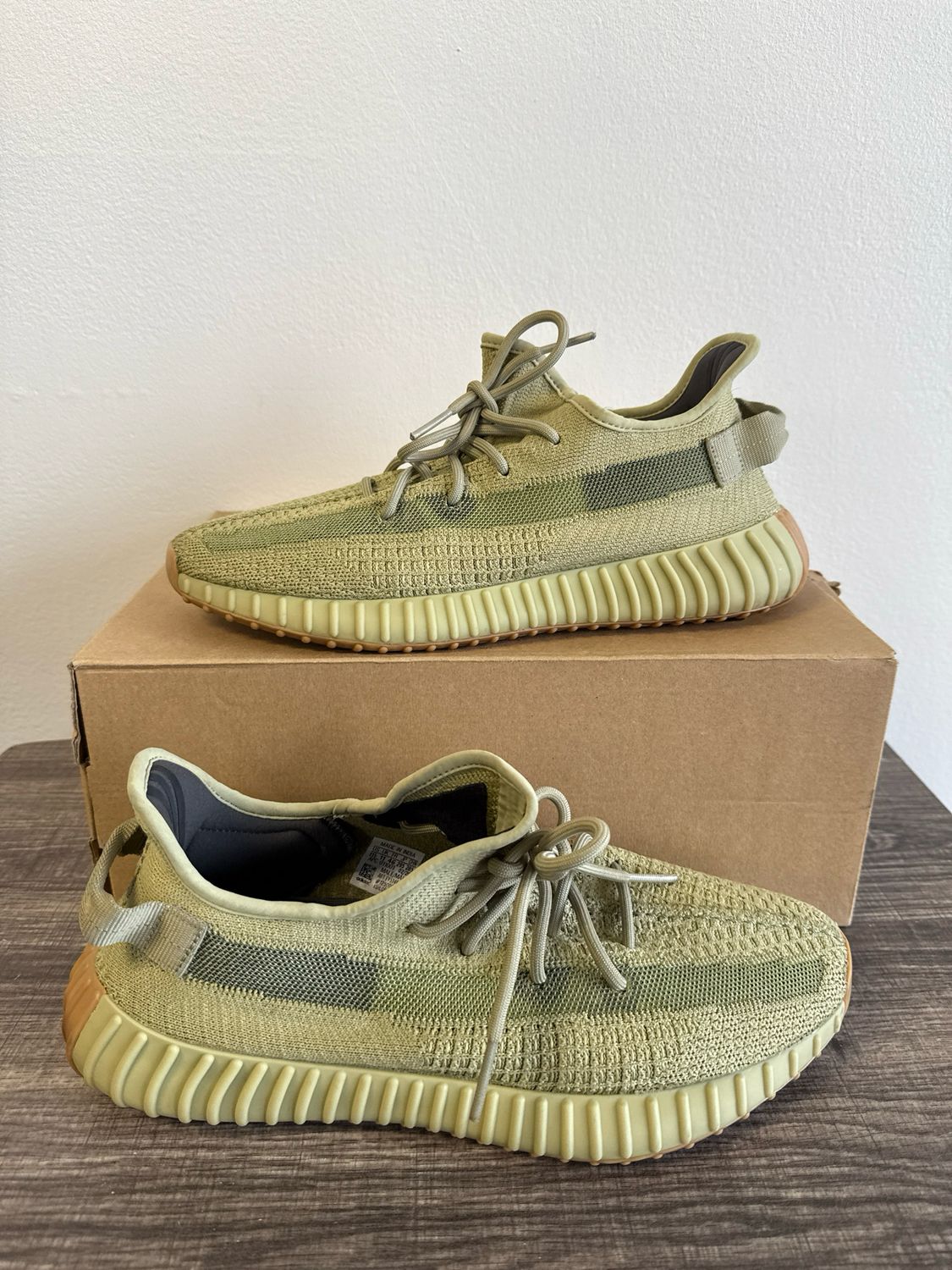 Yeezy 350 Sulfur (box) Sz 11.5