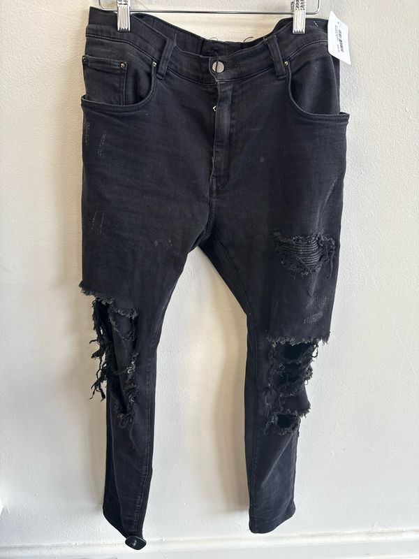 Amiri Black Distressed Jeans Sz:32