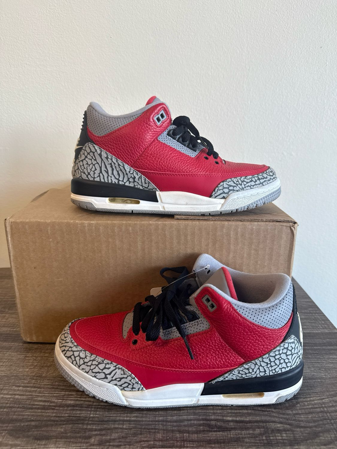 Jordan 3 Retro SE Fire Red (no box) Sz:7Y