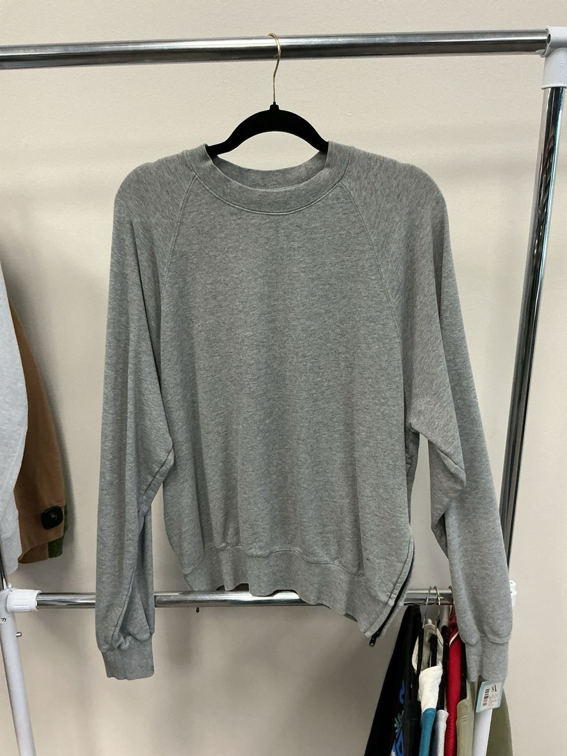 FOG Essentials Sweatshirt – Grey – M