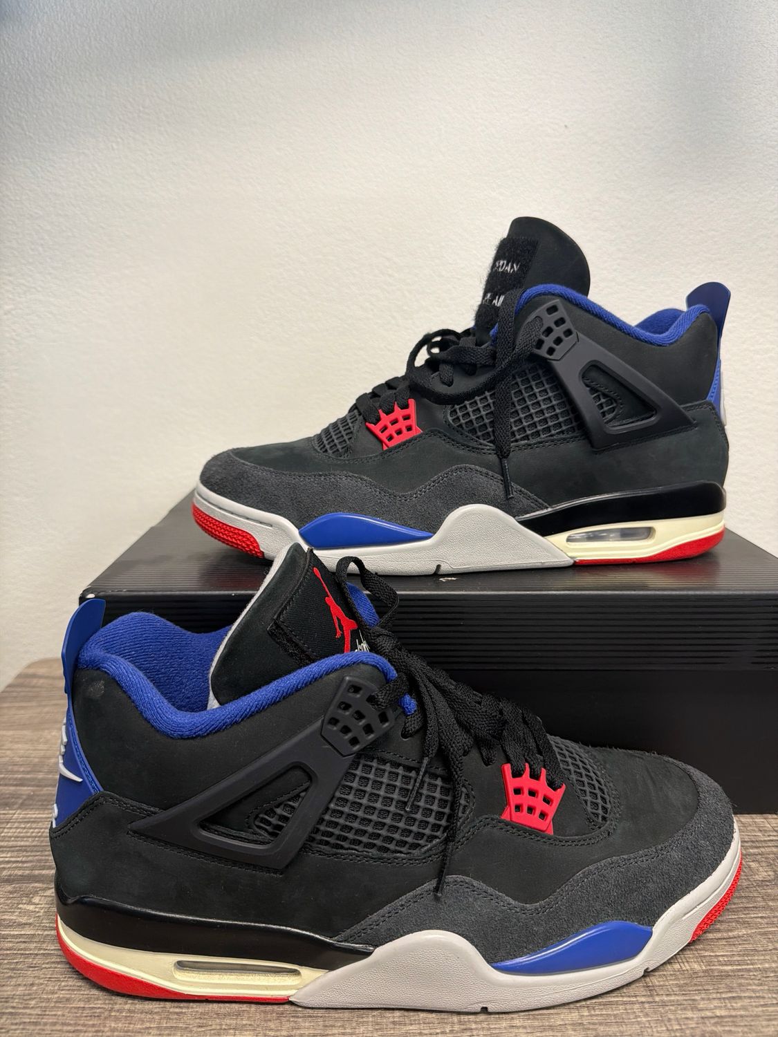 Jordan 4 Rare Air Sz:11.5 (box)