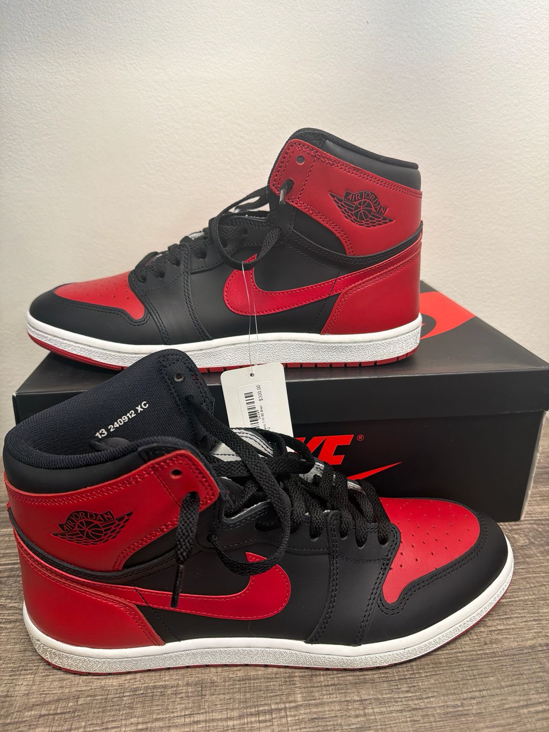 Jordan Retro 1 Hi 85 Bred Sz 13