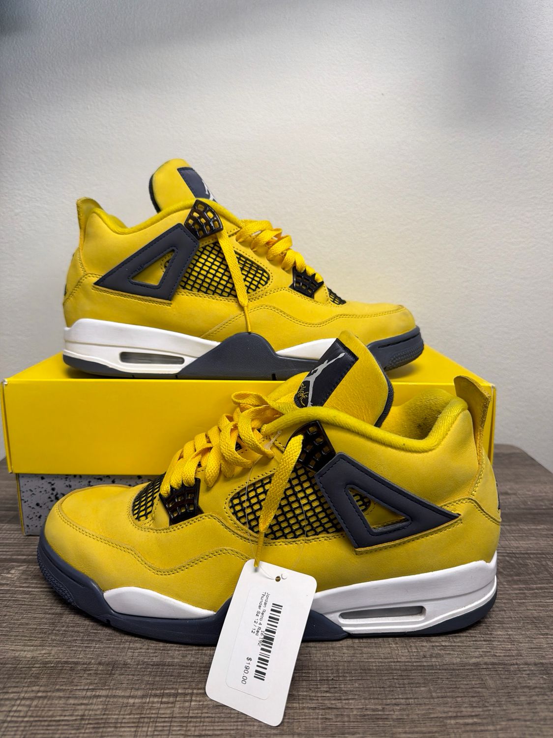 Jordan Retro 4 Red Thunder Sz 12