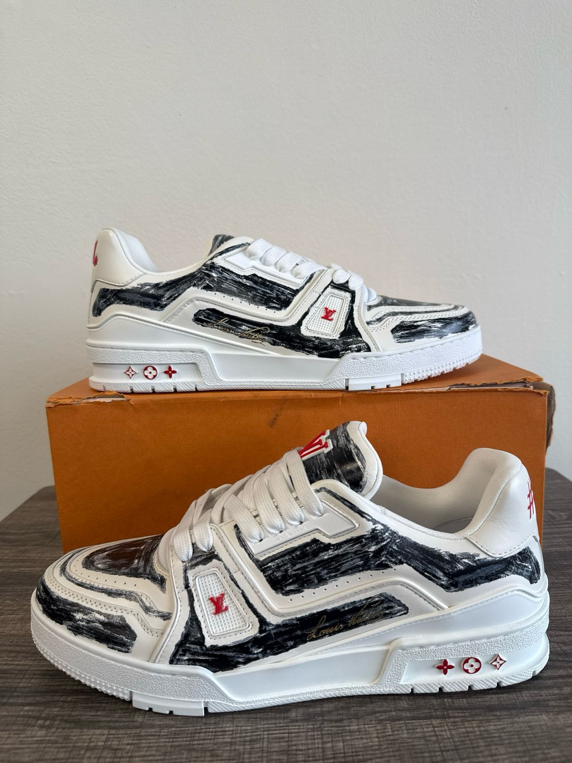 Louis Vuitton White Colored-In Trainers (new, box) Sz 11