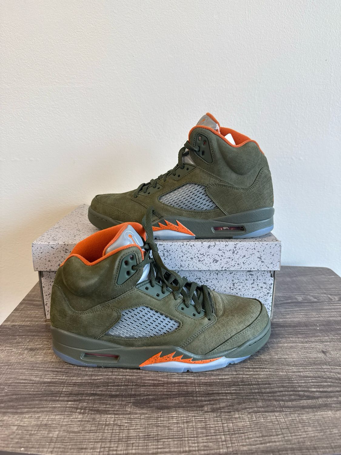 Jordan 5 Olive (box) Sz:10