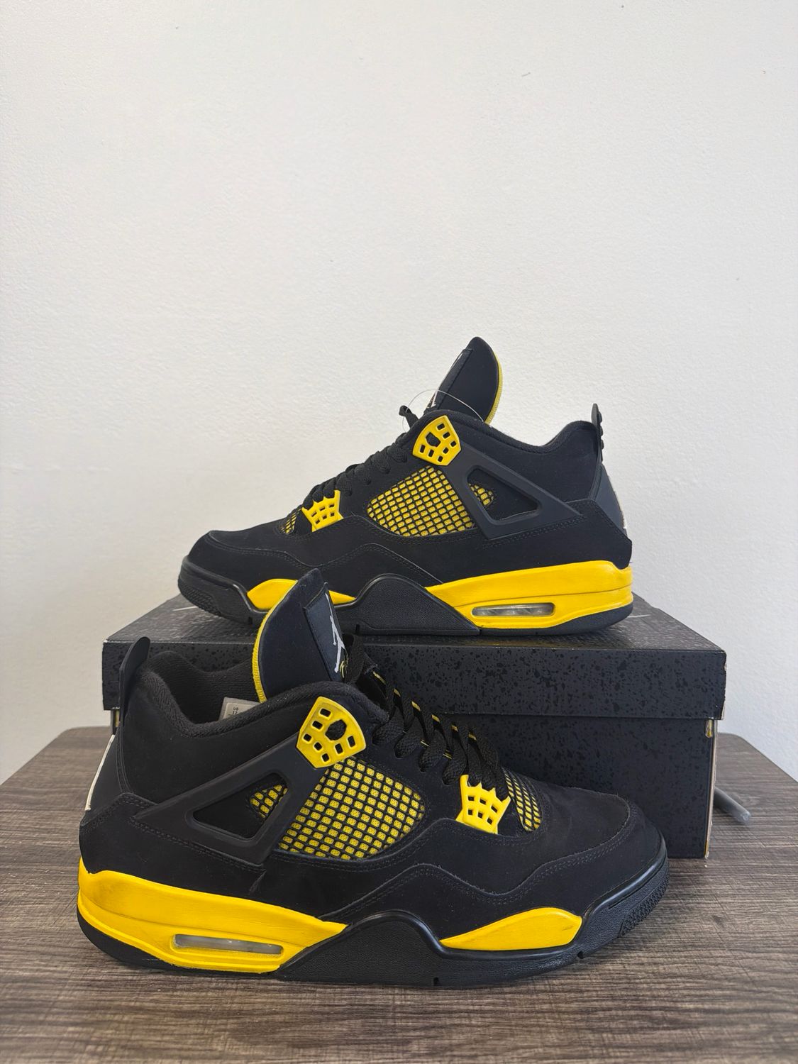 Jordan 4 Thunder (Box) Sz:12