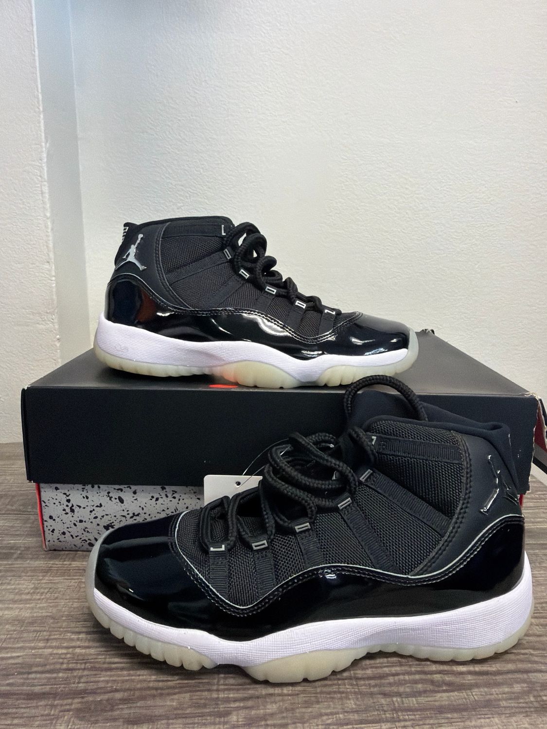 Jordan 11 Jubilee Sz:10.5