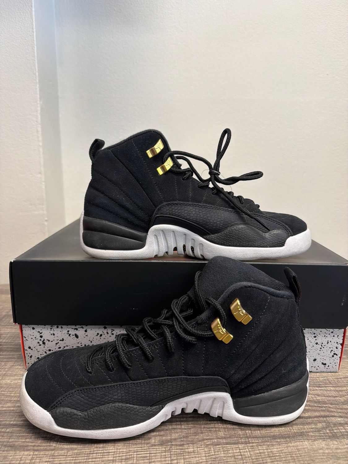 Jordan 12 Reverse Taxi Sz:6