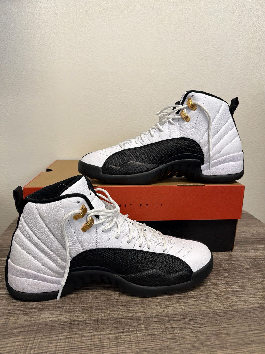 Jordan 12 Taxi (Box) Sz:11