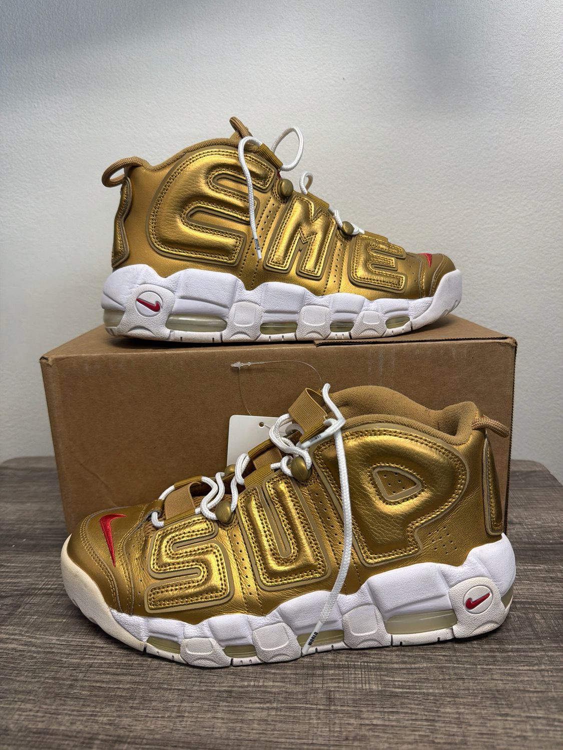 Nike x Supreme Uptempo Gold Sz:9