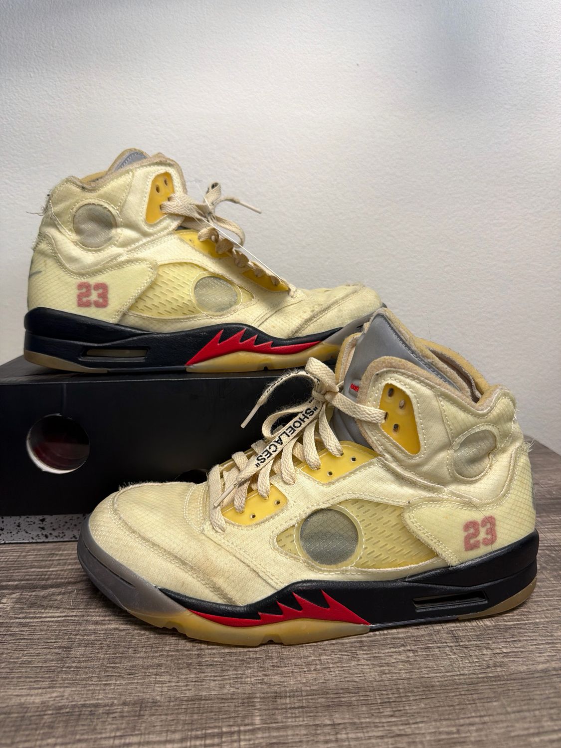 Jordan 5 Off-White Sail (Box) Sz:9.5