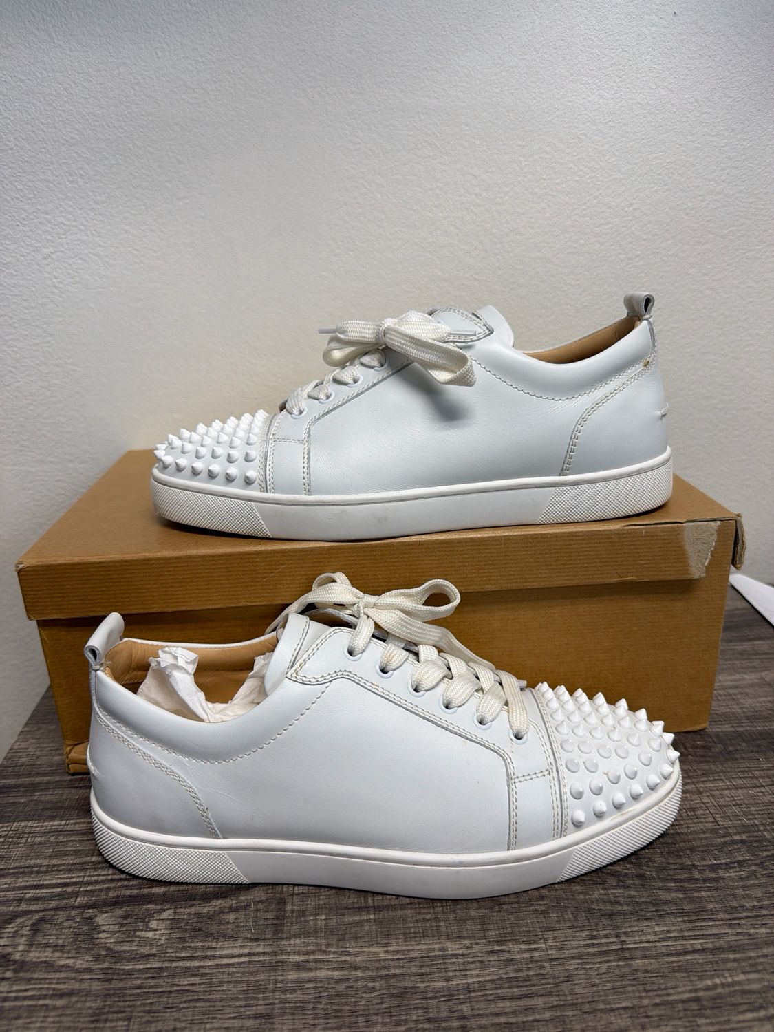 Louboutin Spike Low White (Box) Sz:9
