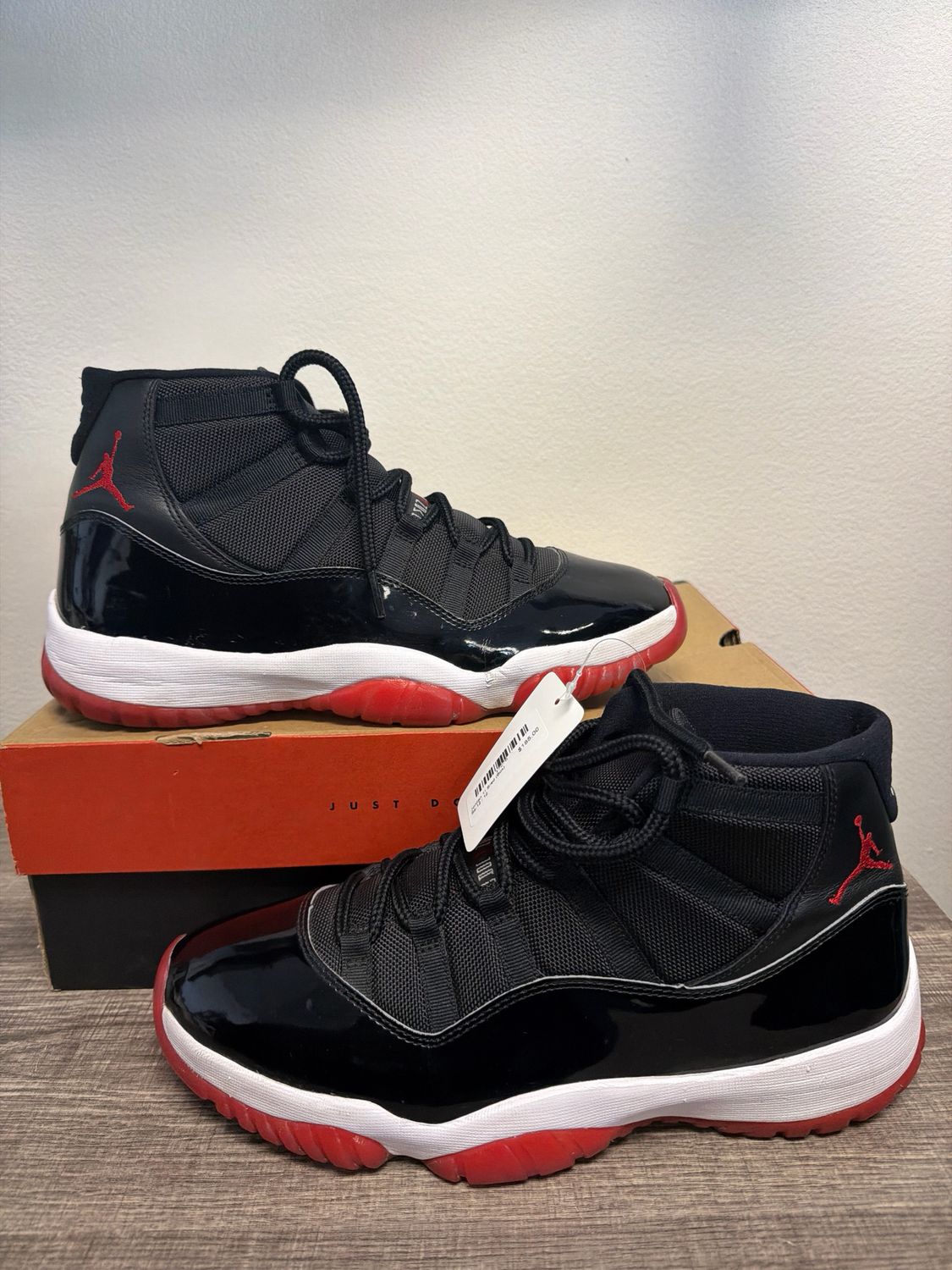 Jordan 11 Bred (Box) Sz:12