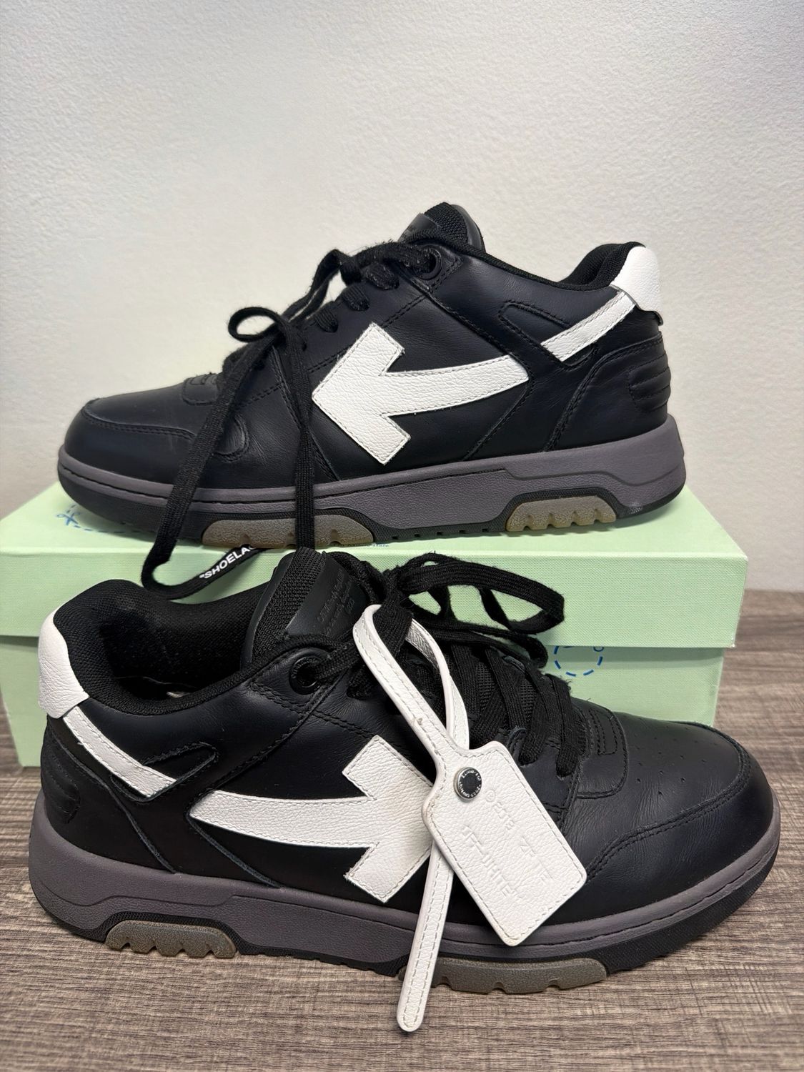Off White OOO Black/White (No Box) Sz:10