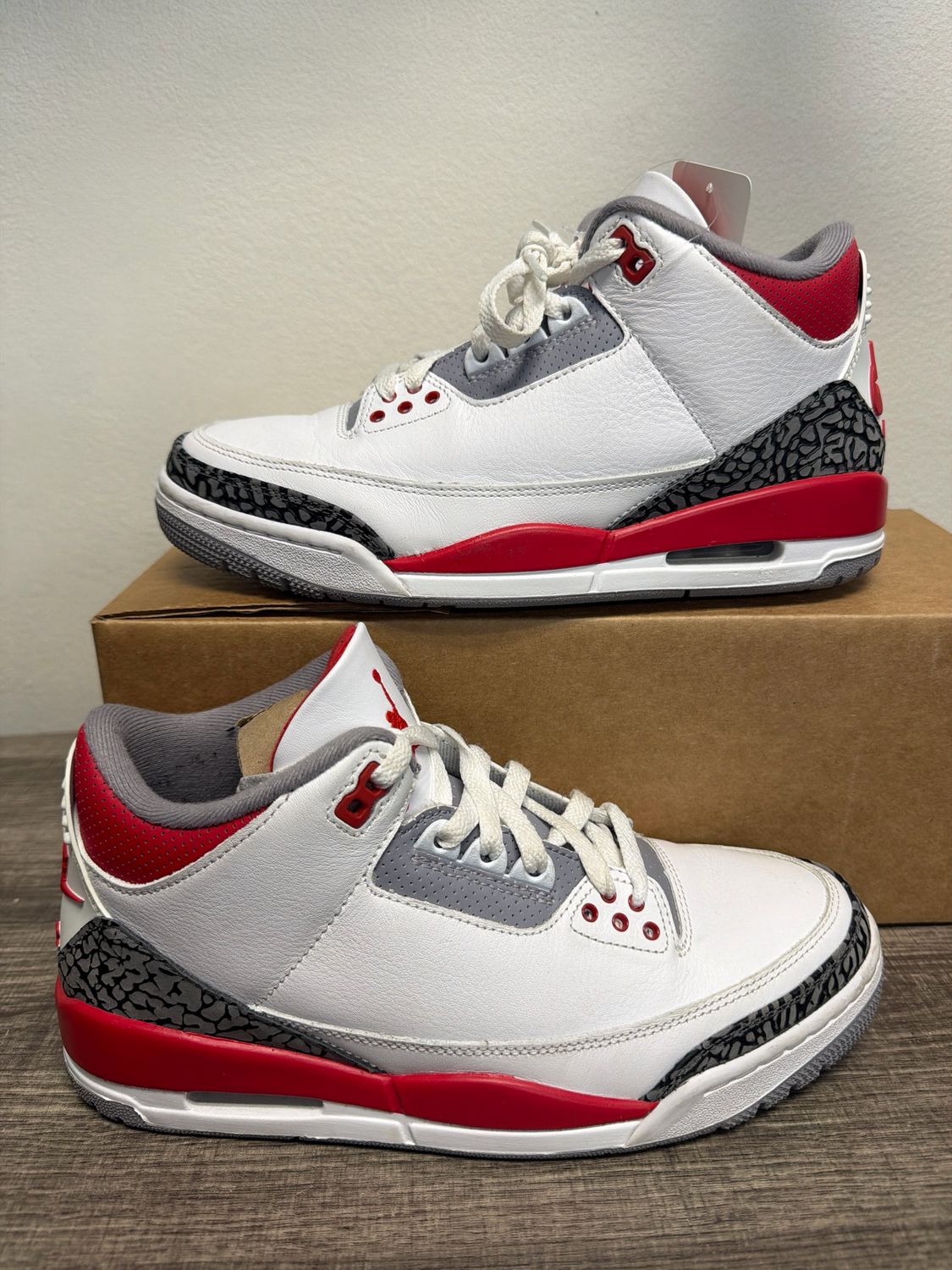 Jordan 3 Fire Red (No Box) Sz:8.5