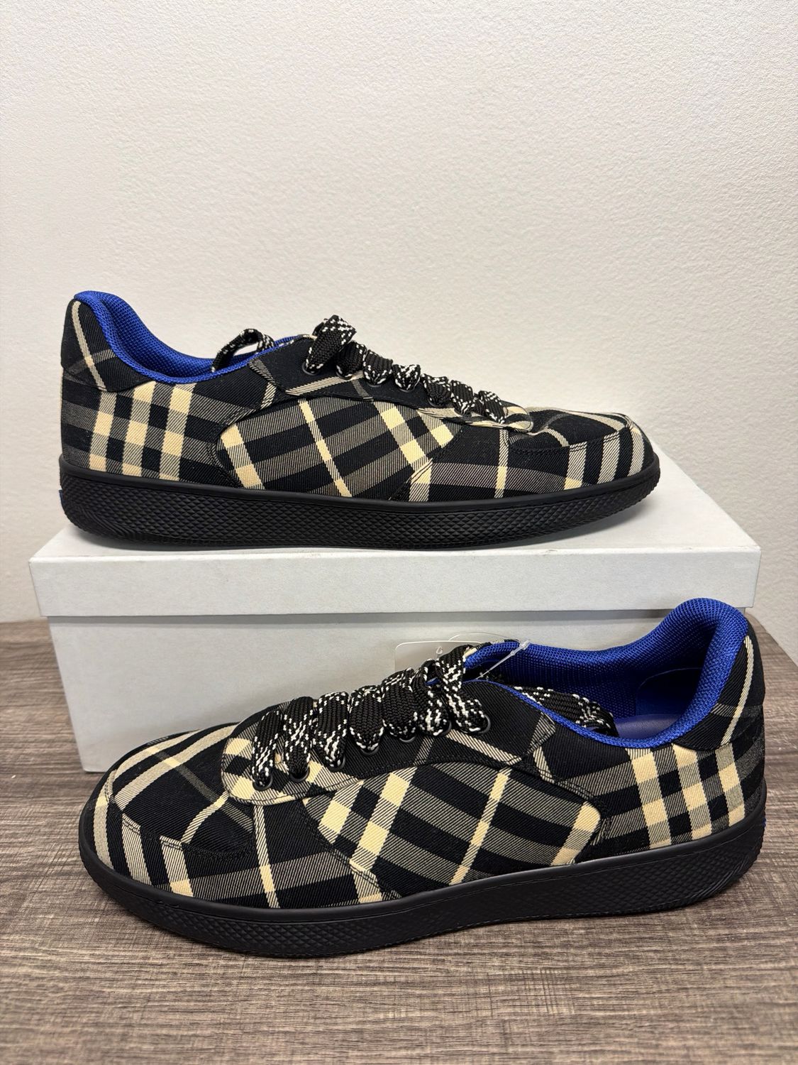 Burberry Check Black Lowtops  (box) Sz 13