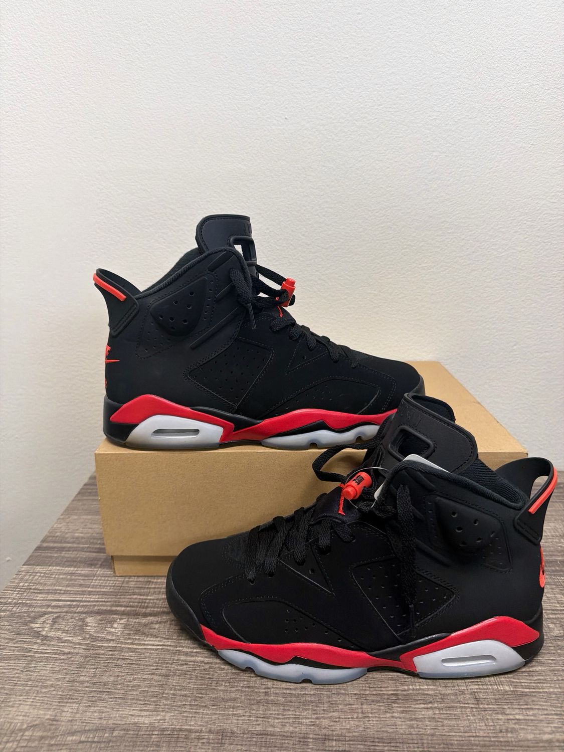 Jordan 6 Retro Infrared Salesman w/ Box Sz 9