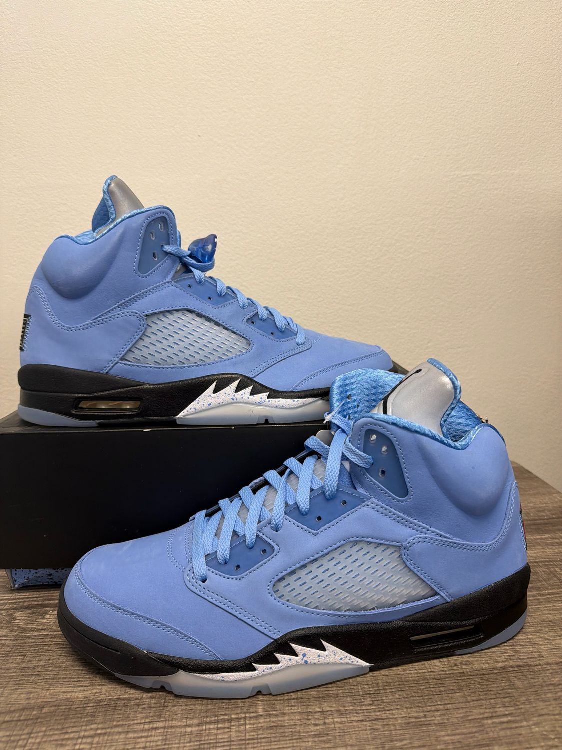 Jordan 5 Retro UNC DS w/ Box Sz 13