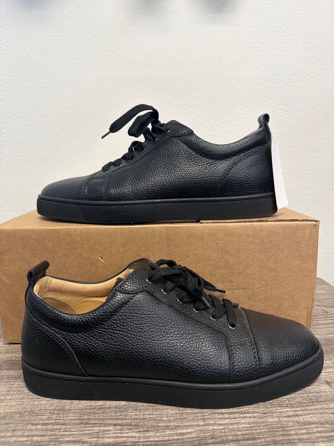Louboutin Low Top Black No Box Sz 10