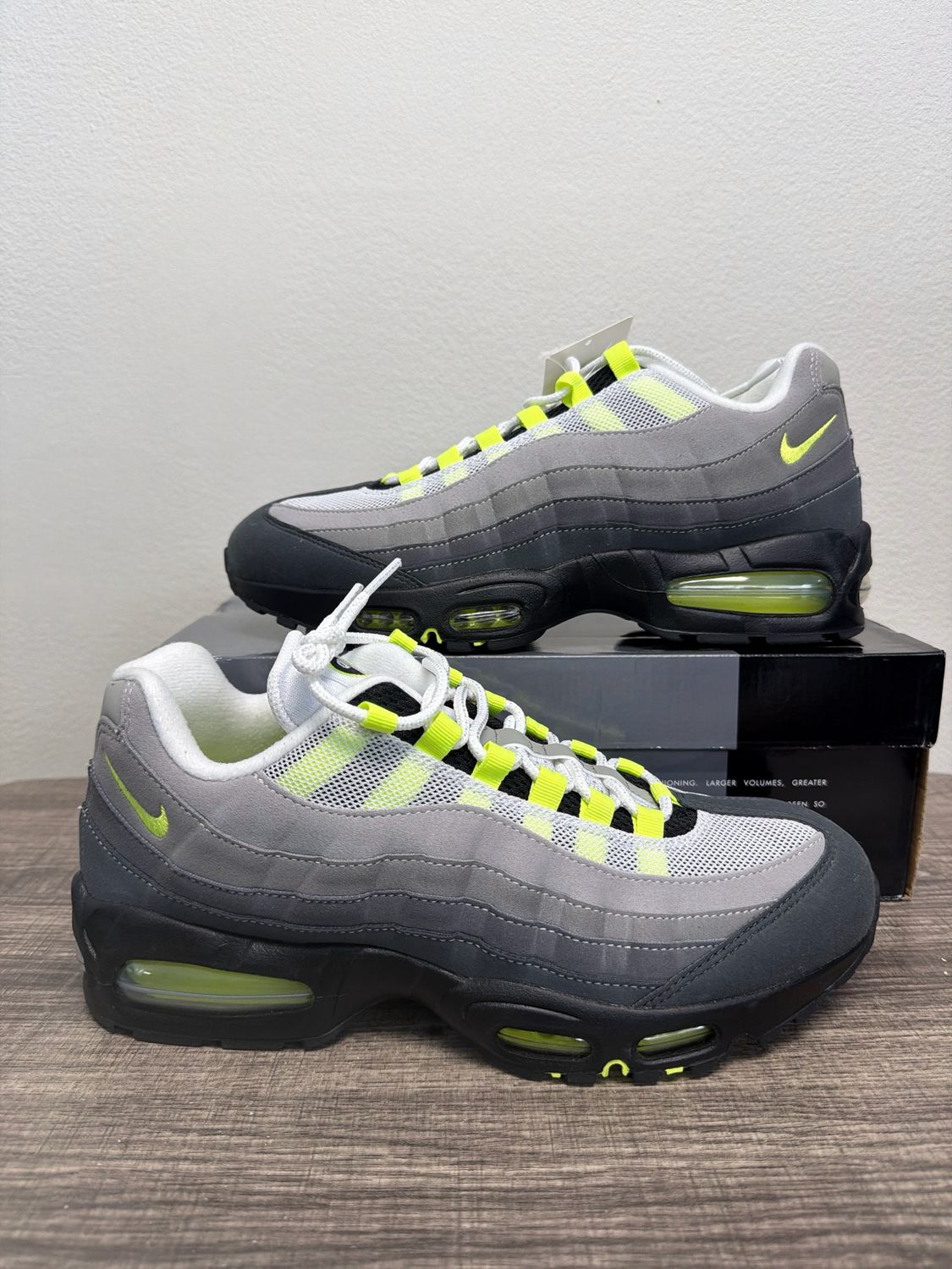 Nike Air Max 95 Grey/Green w/ Box Sz 10