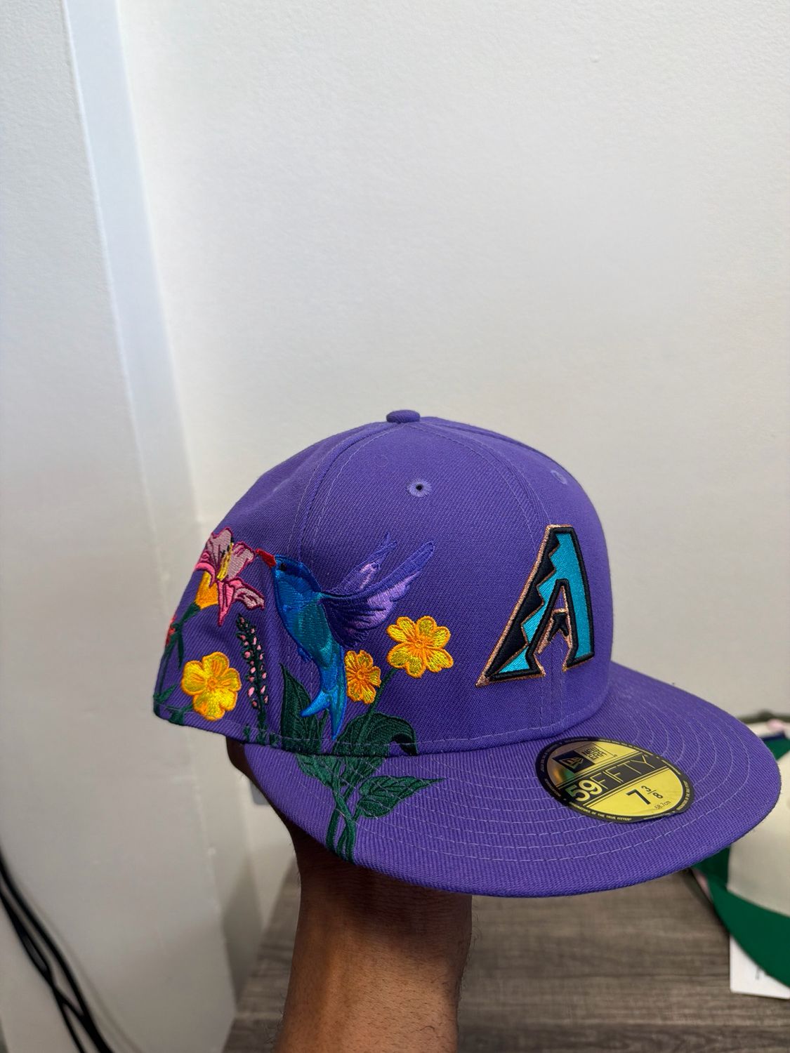 New Era Diamond Backs Embroidered Hat Sz 7 3/8