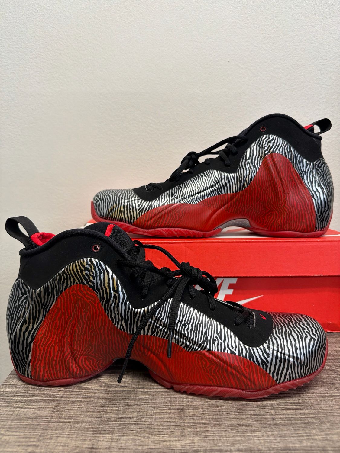Nike Flightposite Exposed Zebra w/ Box Sz 10.5