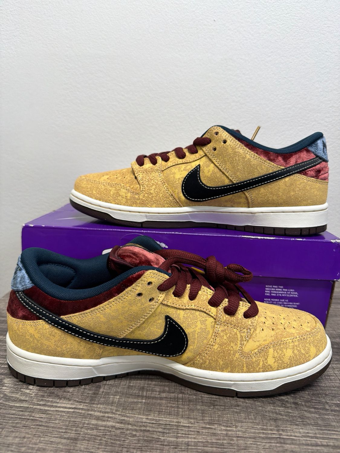 Nike SB Dunk City of Cinema w/ Box Sz 9