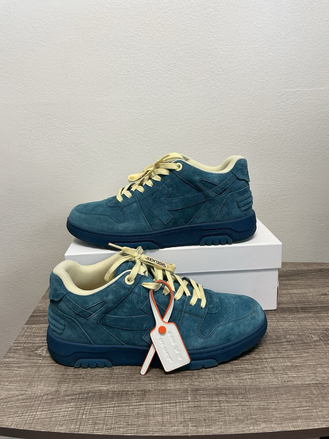 Off-White OO Blue Suede (box) Sz 13