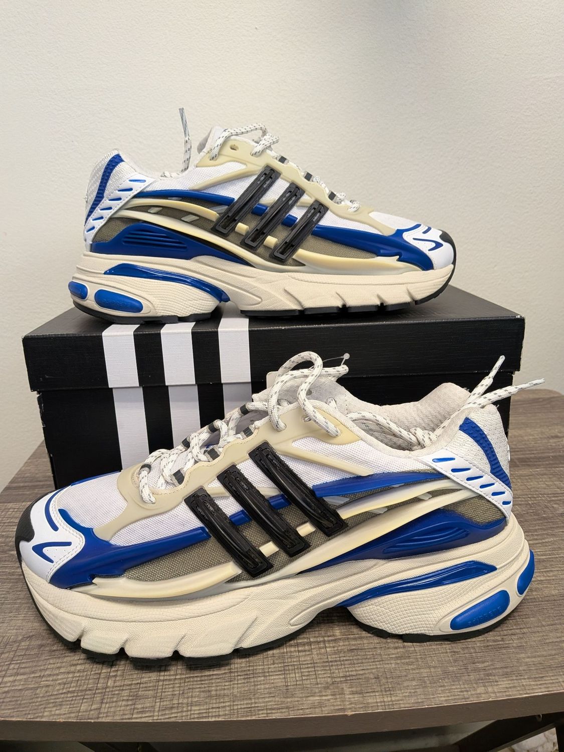 Adidas Adistar x Pharrell Williams Jellyfish White/Blue w/ Box Sz 12