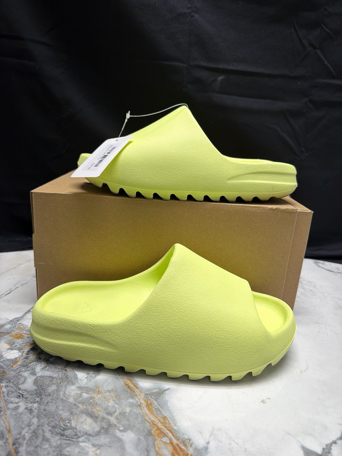Yeezy Slide Yellow w/ Box Sz 8