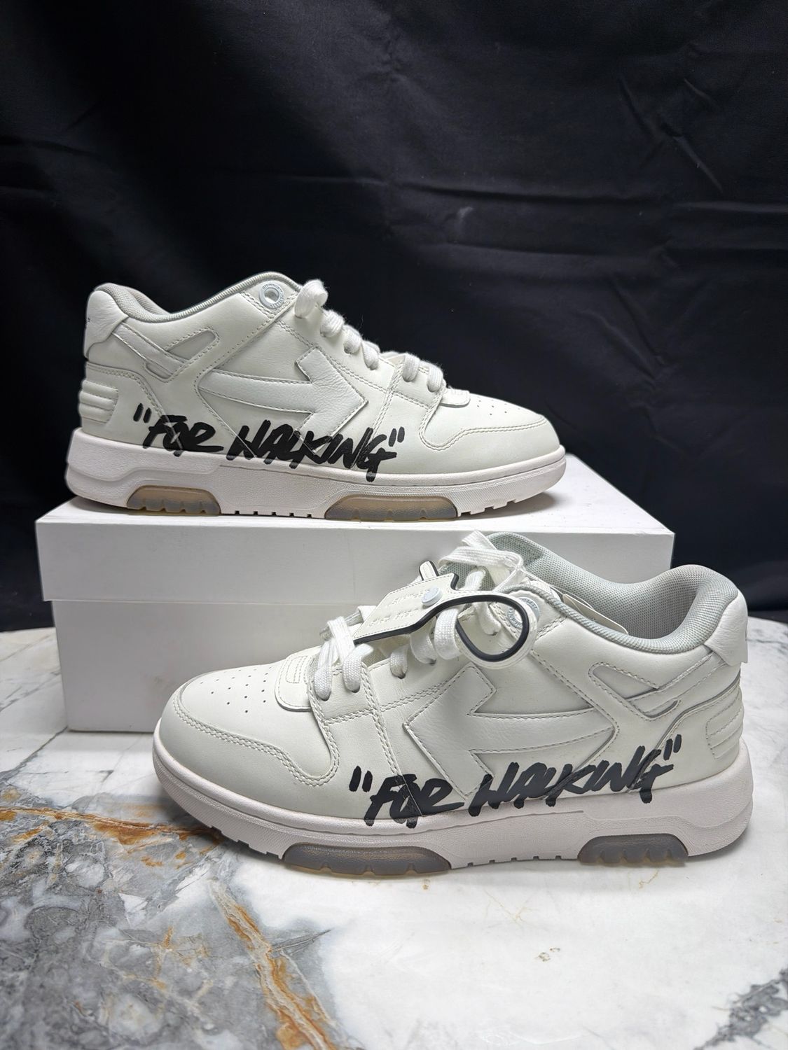 Off-White Out of Office Black/White w/ Box Sz 7