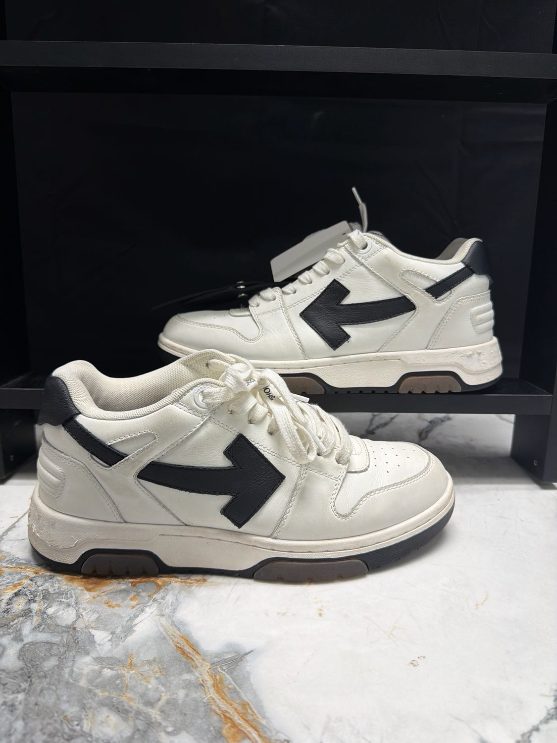 Off-White Out of Office Black/White No Box Sz 7