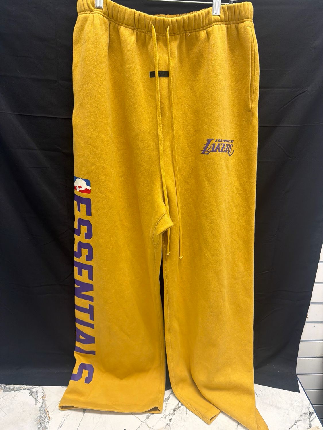 Fear of God Essentials Los Angeles Lakers Sweatpants Sz L