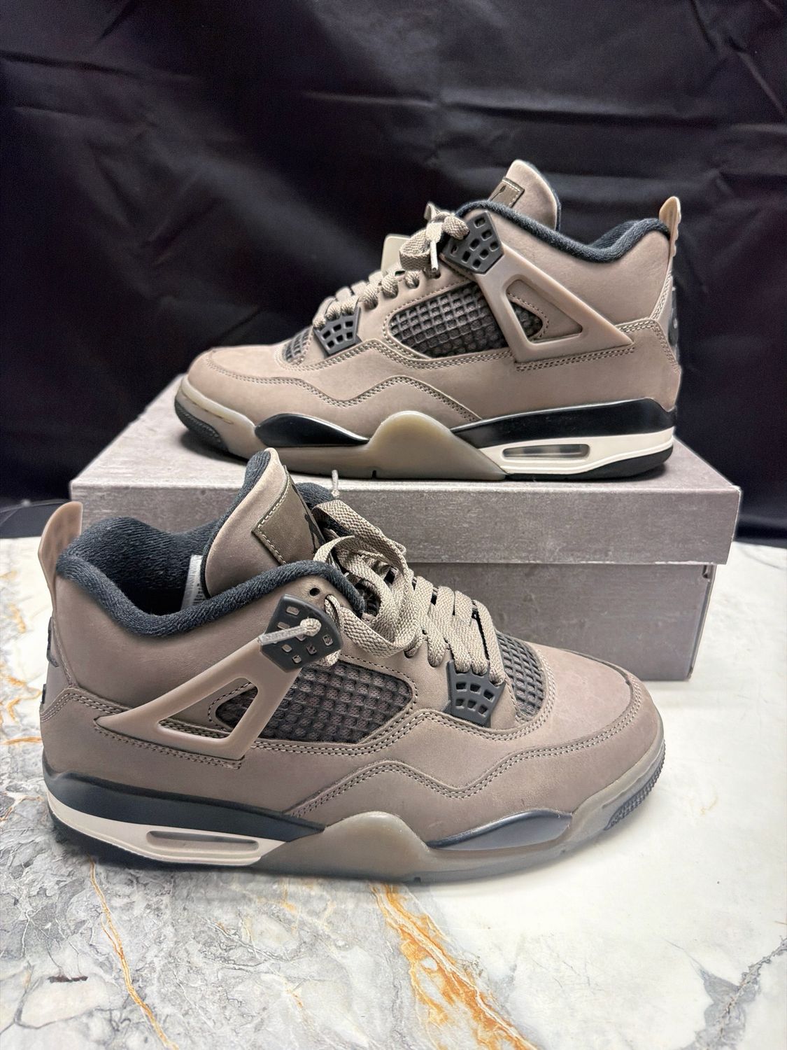 Jordan 4 Cave Stone w/ Box Sz 8.5