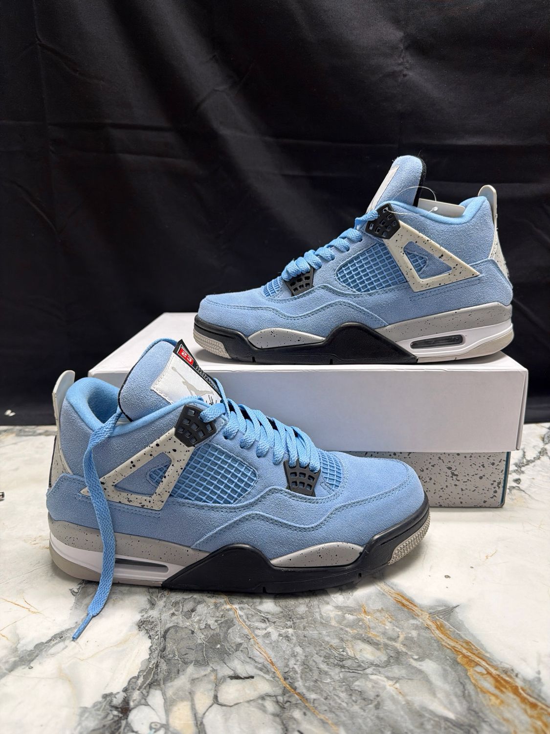 Jordan 4 University Blue Sz 8