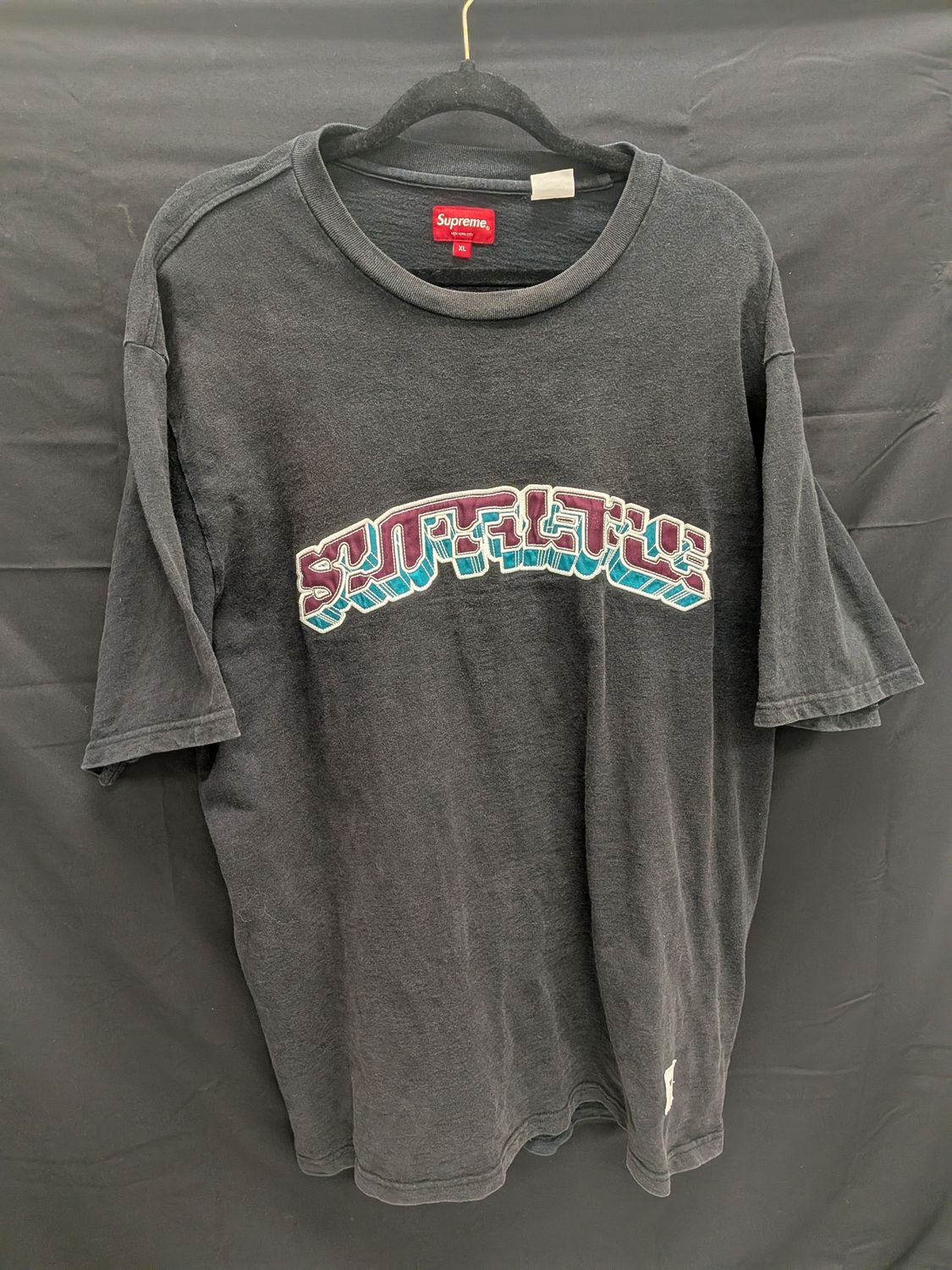 Supreme Black T-Shirt Burgundy/Turquoise Spellout Sz XL