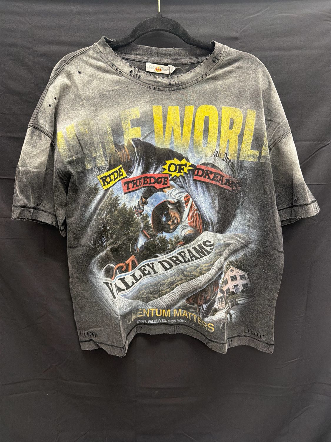 Vale Newspaper Tee New Sz M