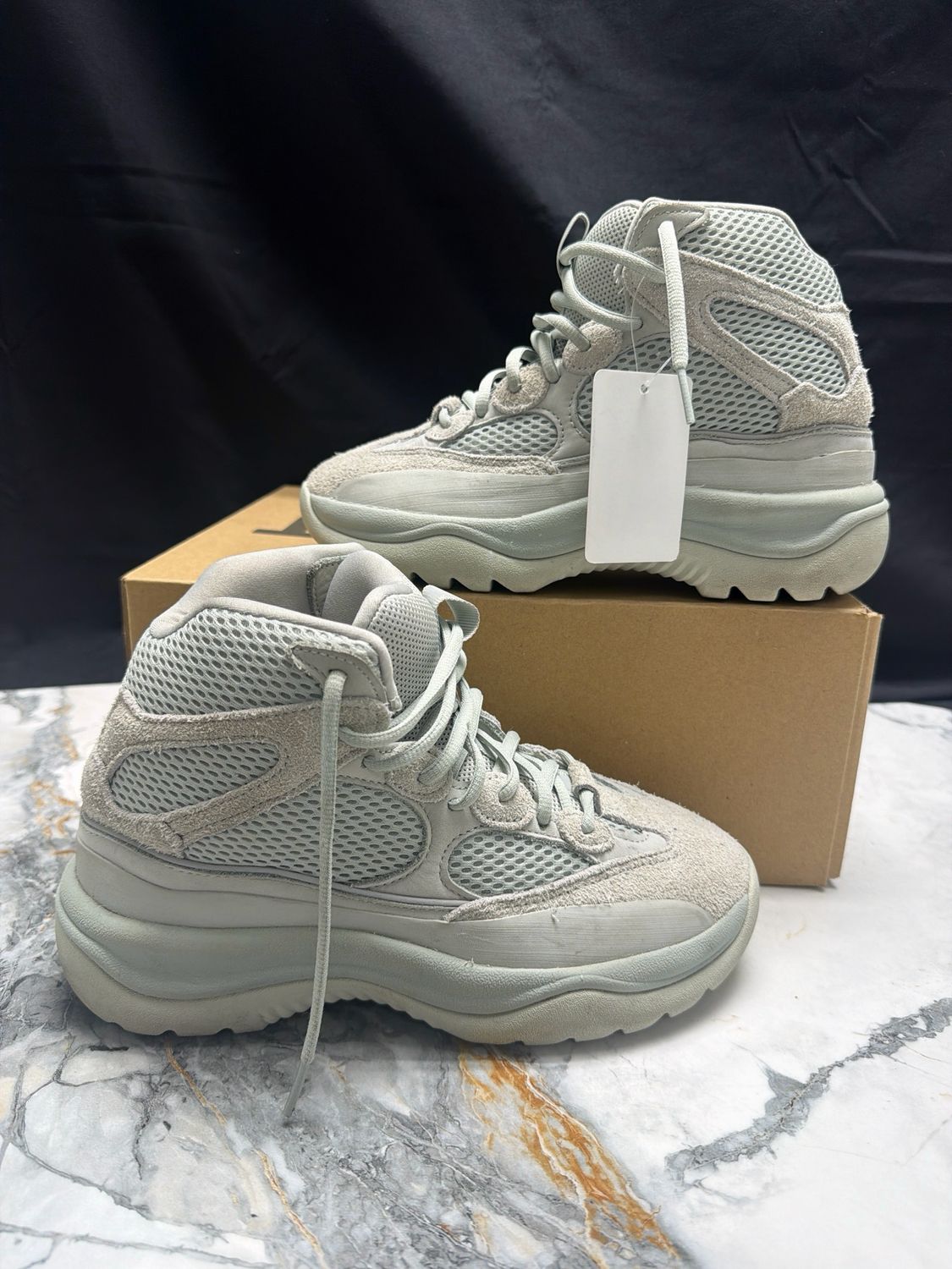 Yeezy Desert Boot w/ Box Sz 6.5