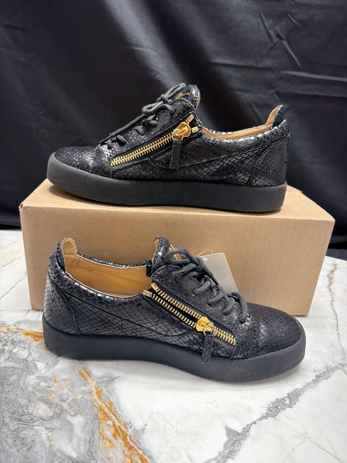 Giuseppe Zanotti Black No Box Sz 9