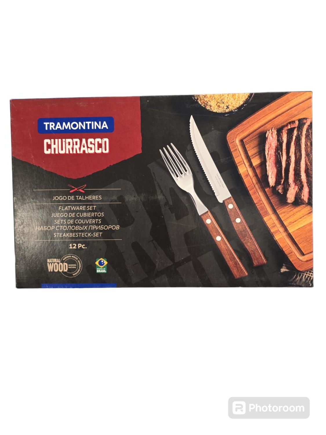 CHURRASCO 12-PIECE STEAK KNIVES AND FORKS WITH WOODEN HANDLES.