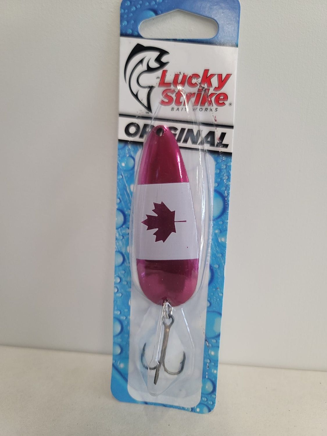 FISHING HOOK CANADA LUCKY STRIKE