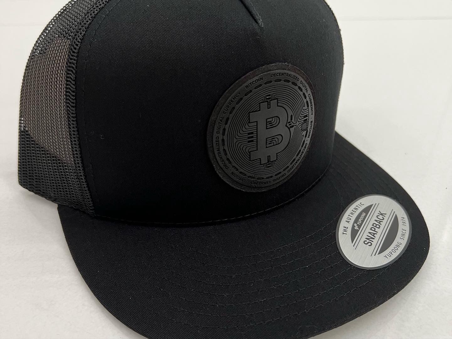 Five-Panel Classic Trucker Cap Black/black