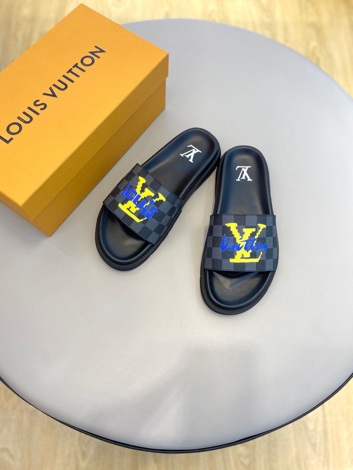 Slippers