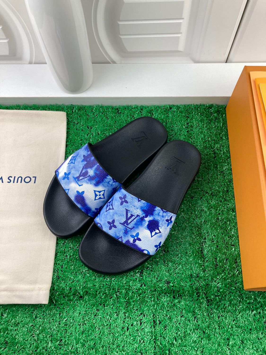 Slippers