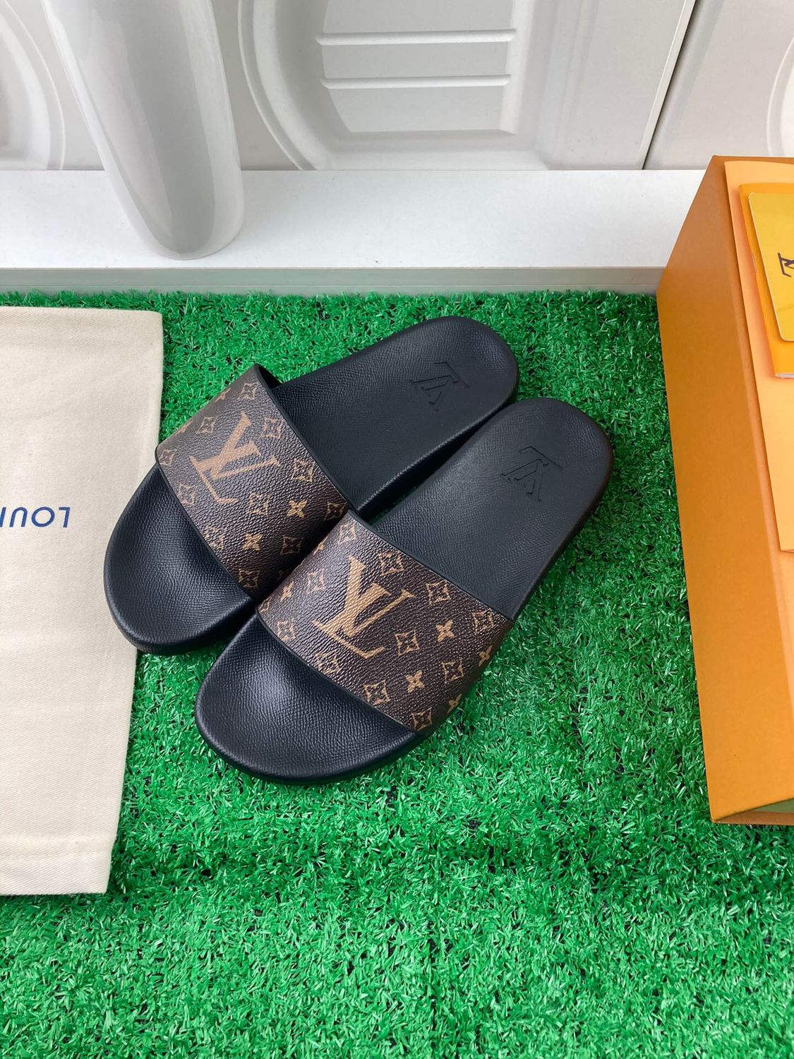 Slippers