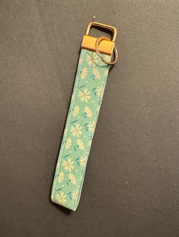 Green and White Floral Key Fob
