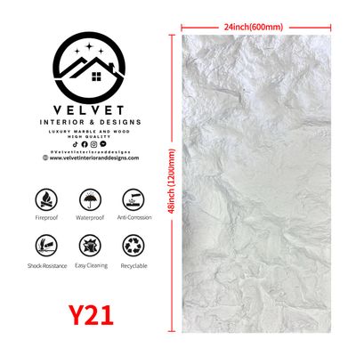 Y21
