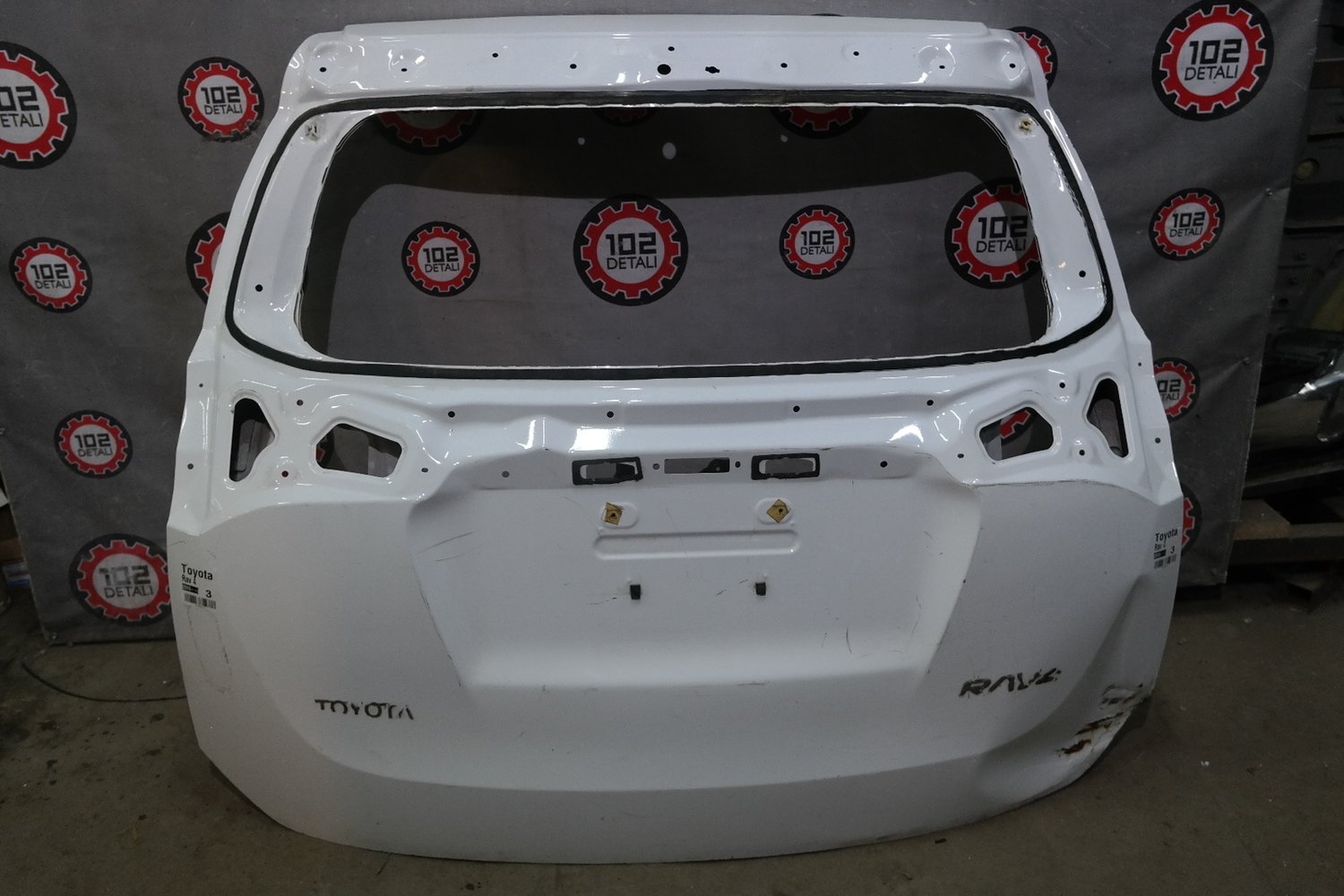 Дверь багажника Toyota Rav 4  (2013-2015)